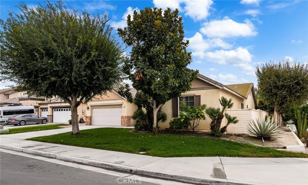 Photo of 5780 Redhaven Street, Eastvale, CA 92880 (MLS # PW25238768)