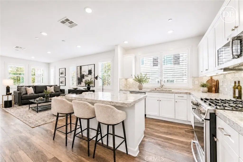 4316 Canyon Coral Ln