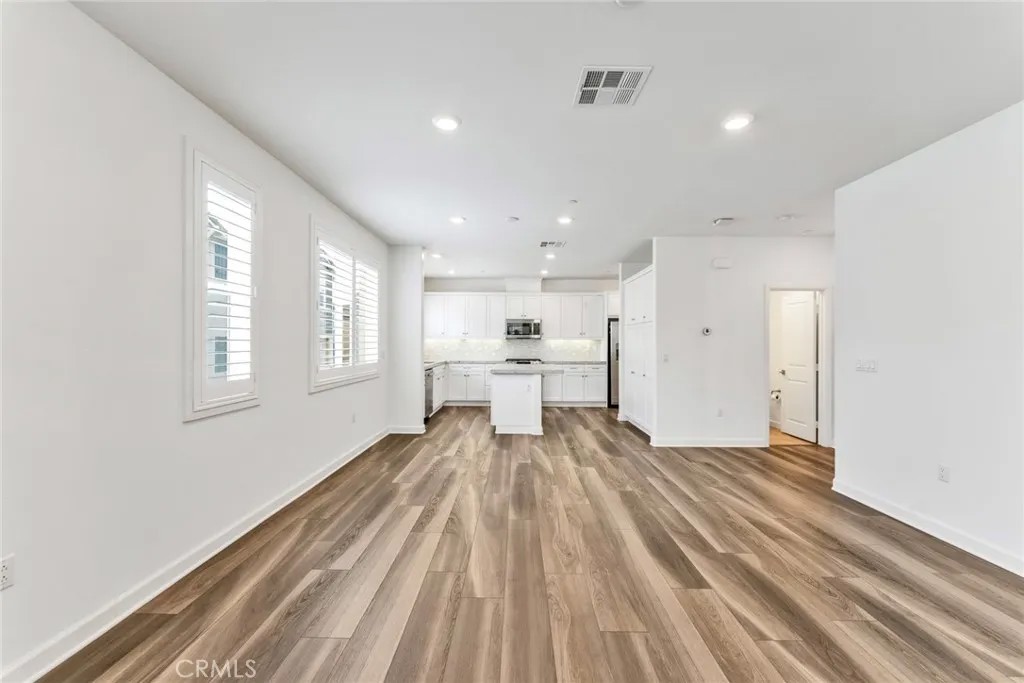 4316 Canyon Coral Ln