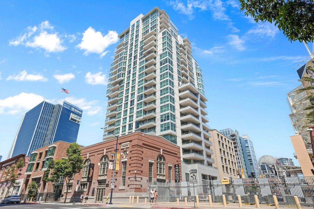 Photo of 325 7Th AVE #308, San Diego, CA 92101 (MLS # 260011505)