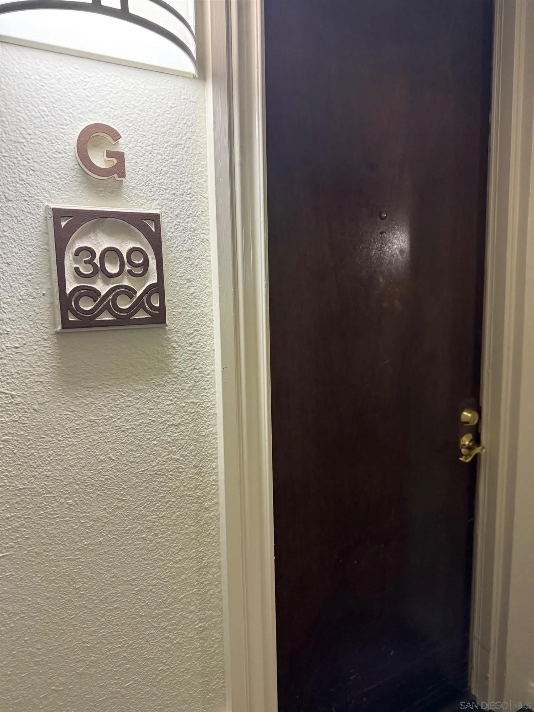 999 N Pacific St G309