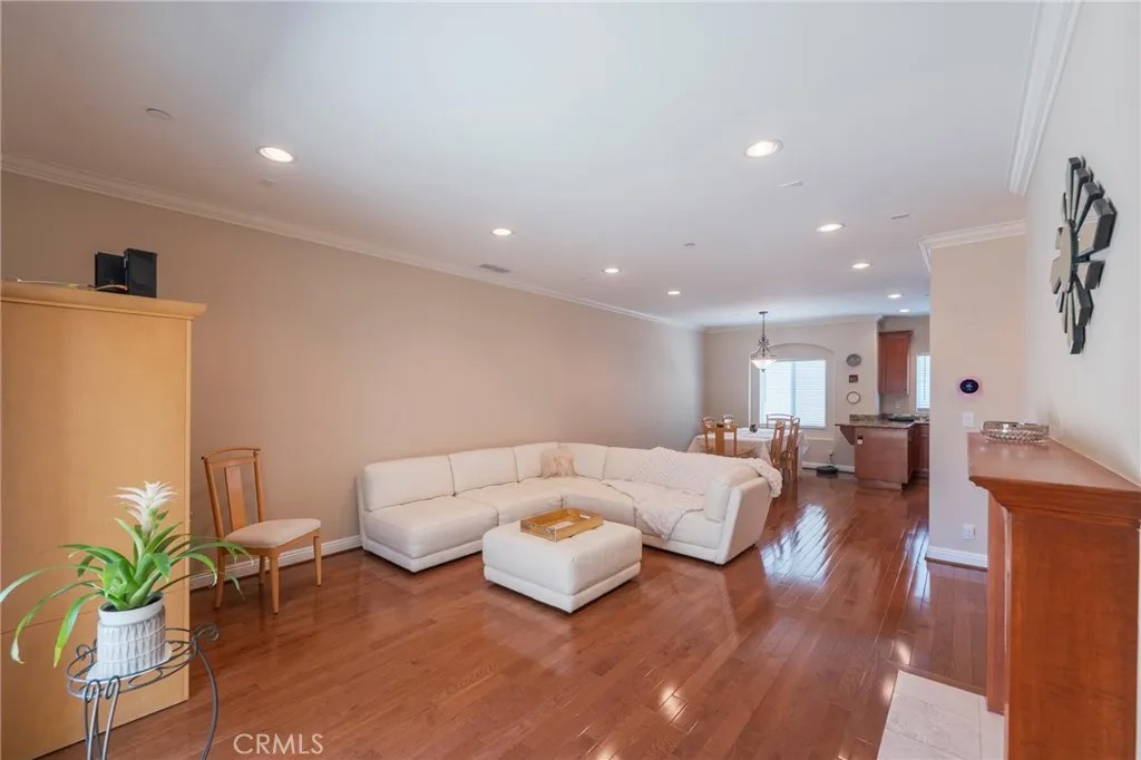 2106 Washington
