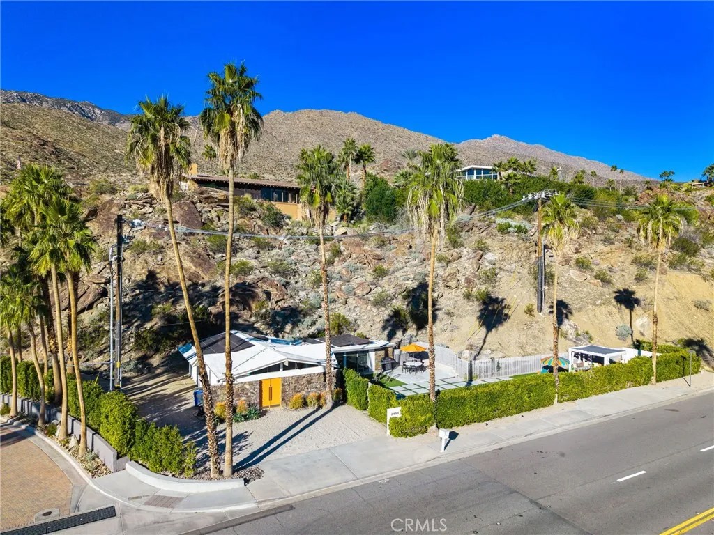 2499 S Palm Canyon