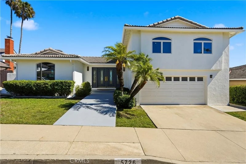 5726 Sunmist Drive