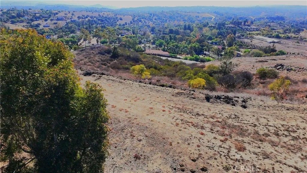 Photo of 1387 Las Vistas Rd, Fallbrook, CA 92028 (MLS # SW24246315)