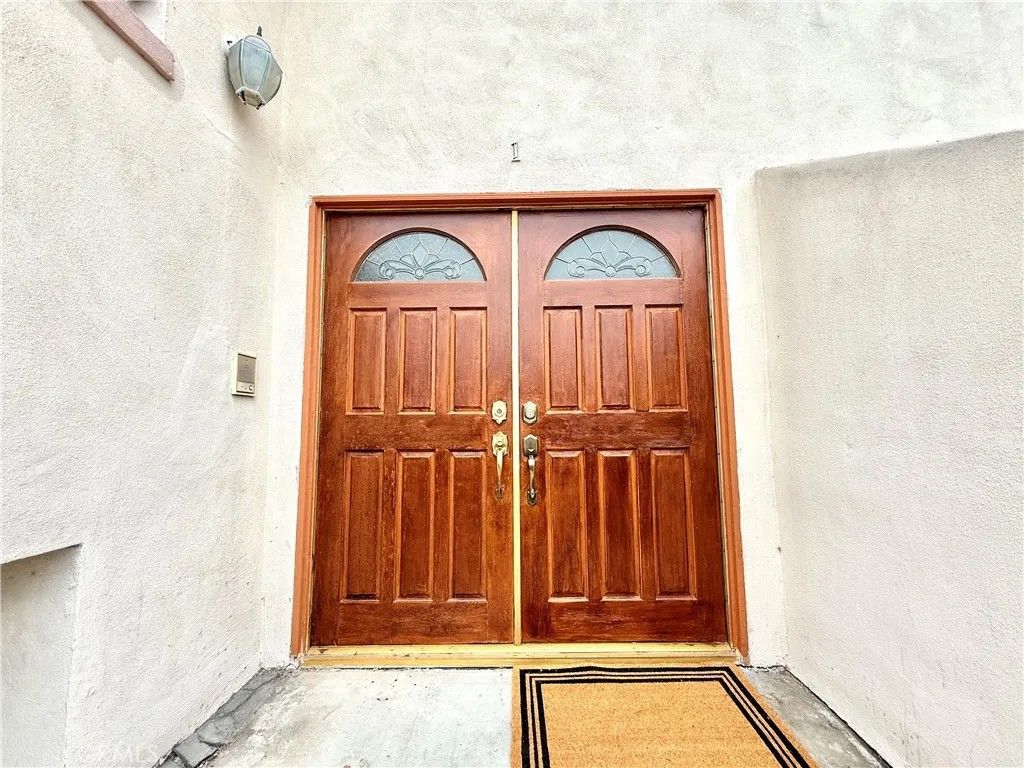 Photo of 1308 W 163rd Street #1, Gardena, CA 90247 (MLS # SB26006912)