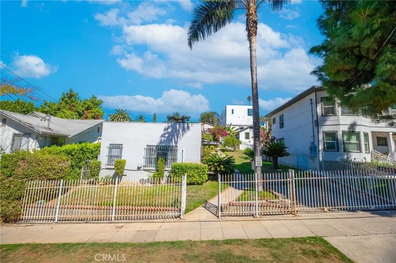 2111 Aaron Street