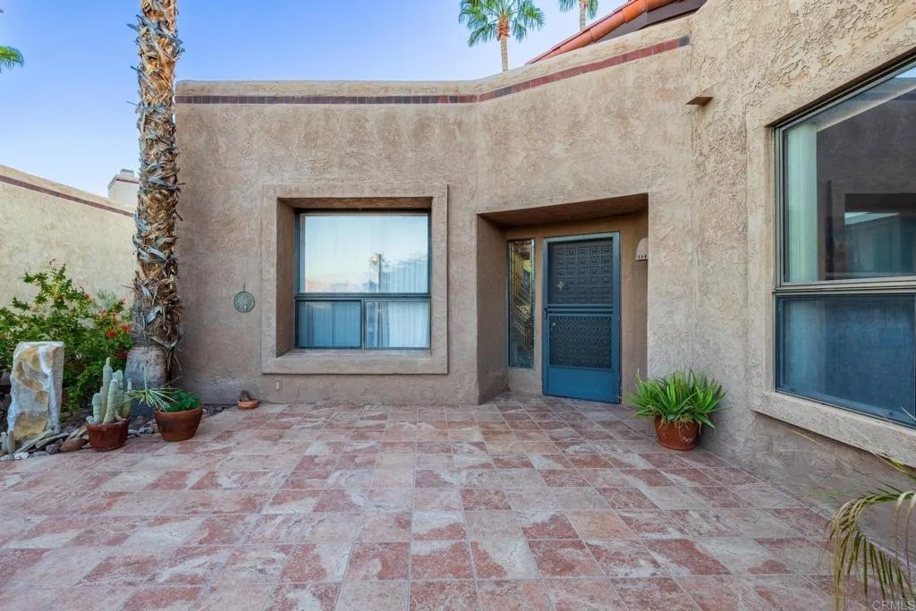 4728 Desert Vista Drive