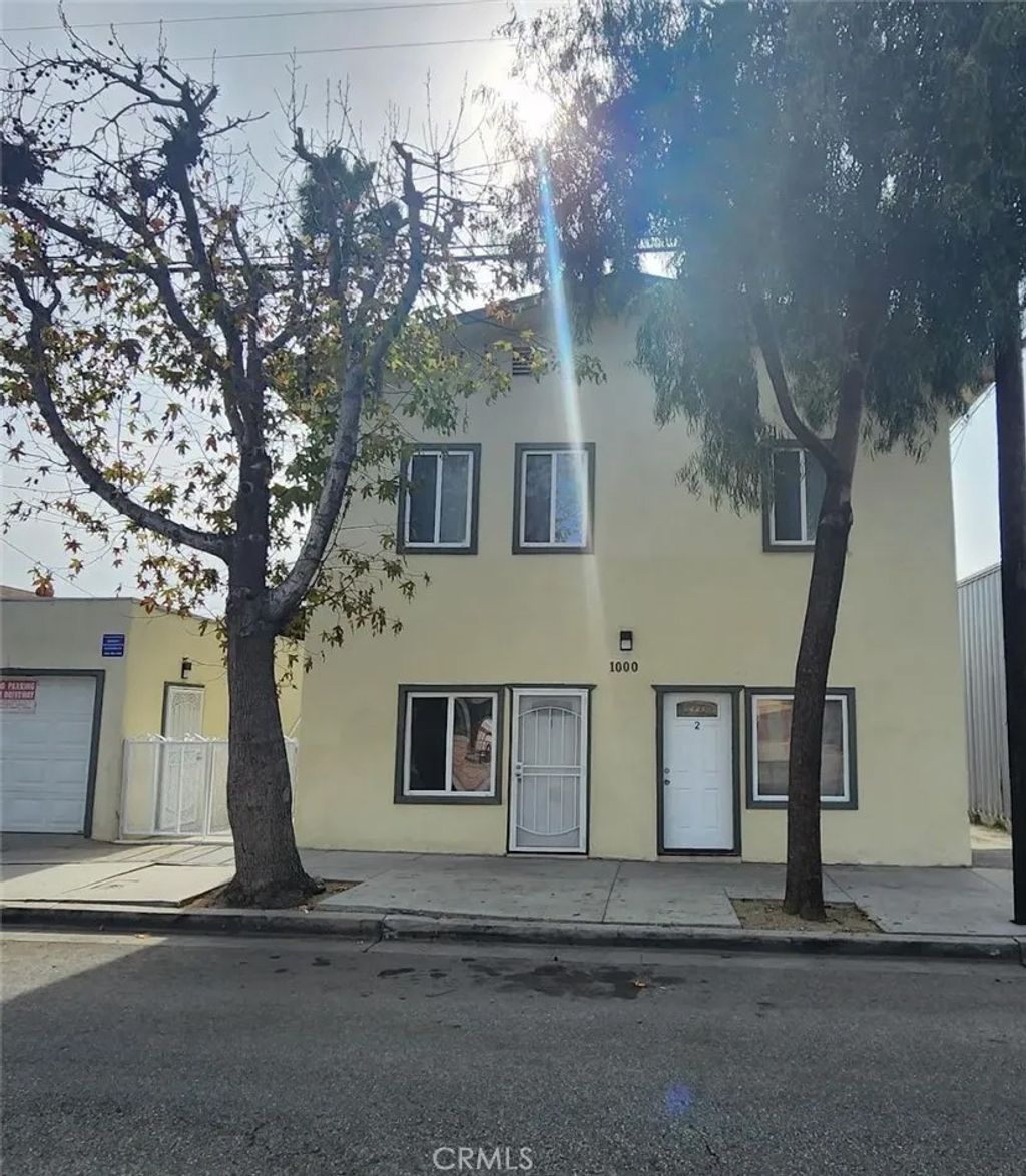 Photo of 1000 E Burnett St, Signal Hill, CA 90755 (MLS # SB26020853)