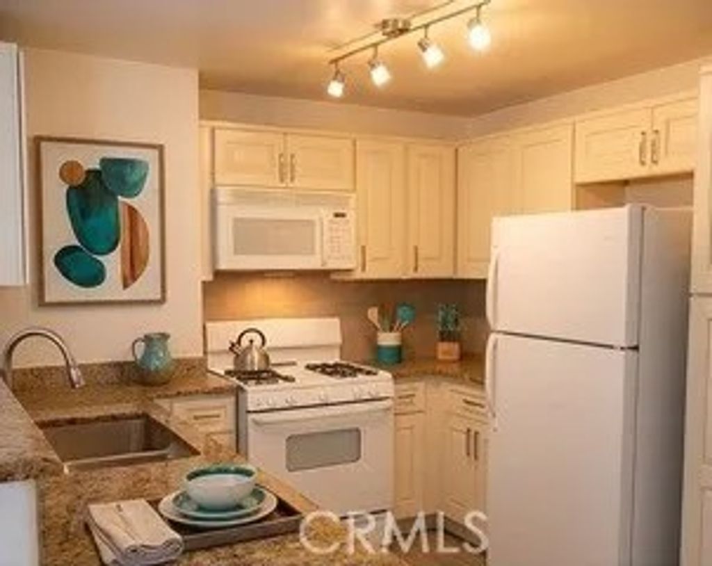 Photo of 31391 Taylor Ln, Temecula, CA 92592 (MLS # SW26056406)