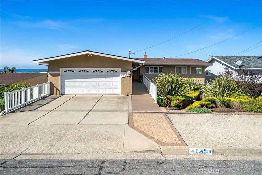 Photo of 2845 Ironwood Avenue, Morro Bay, CA 93442 (MLS # SC25276039)