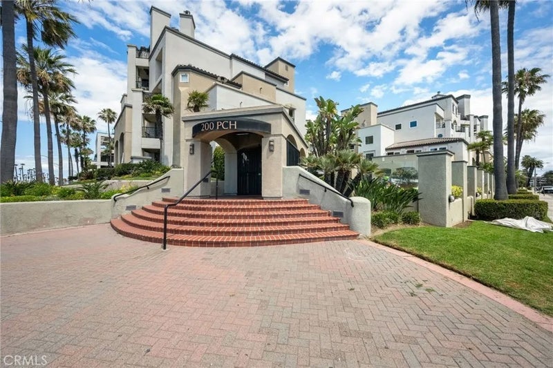 200 Pacific Coast M-9