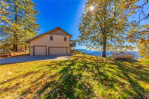 Tiny photo for 33177 Cascadel Heights Drive, North Fork, CA 93643 (MLS # FR25253281)