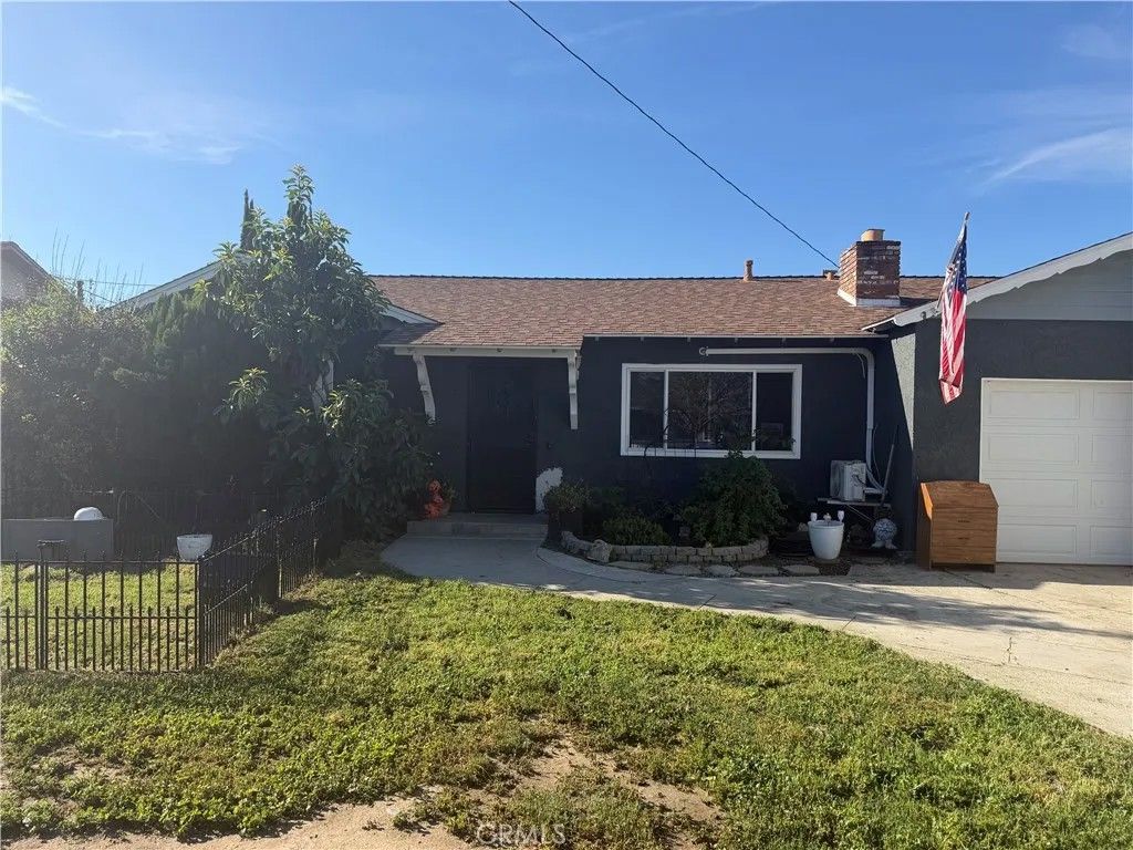 Photo of 40807 Boyer Ave, Hemet, CA 92544 (MLS # SW26063419)