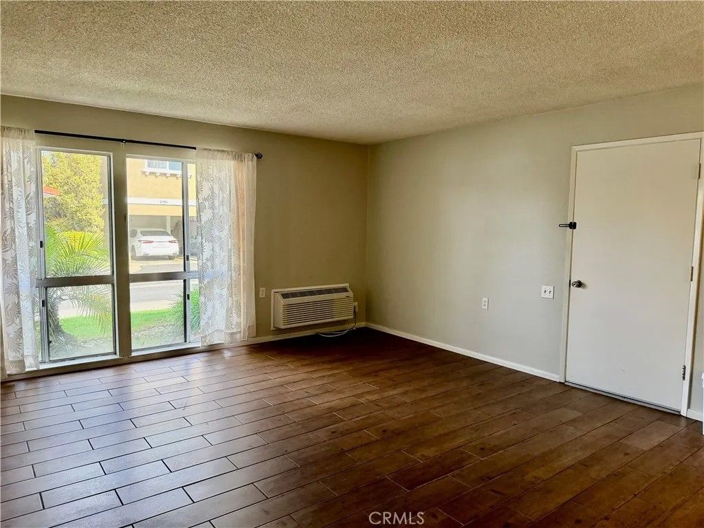 Photo of 2173 Via Mariposa, Laguna Woods, CA 92637 (MLS # OC26028215)