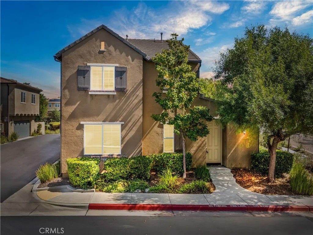 Photo of 37378 Paseo Tulipa, Murrieta, CA 92563 (MLS # SW25230265)