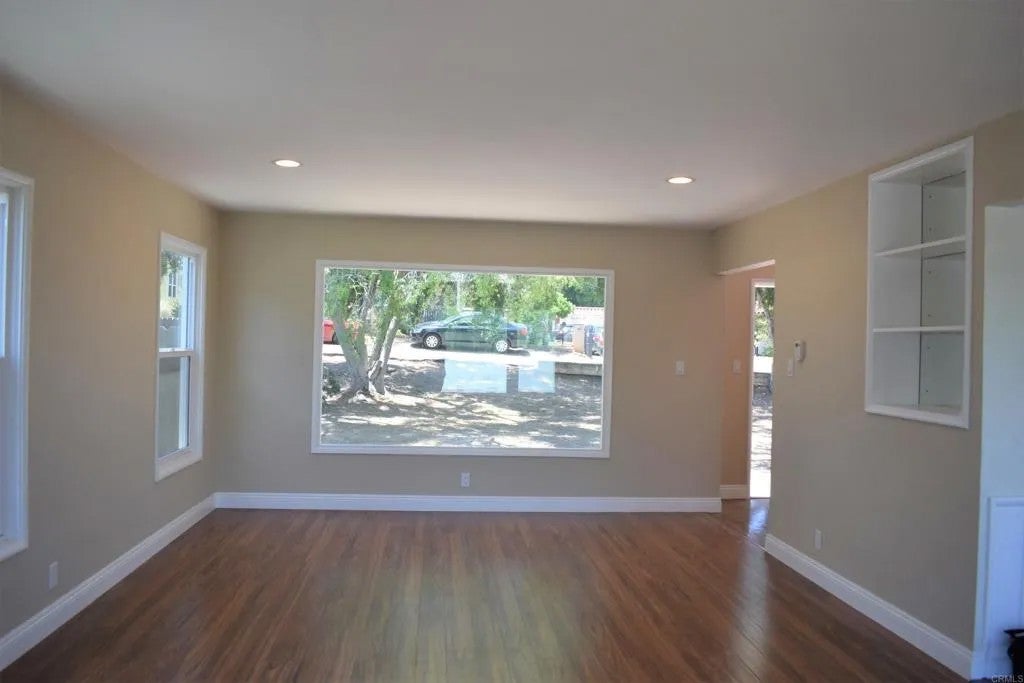 Photo of 203 Bayview WAY, Chula Vista, CA 91910 (MLS # PTP2607116)