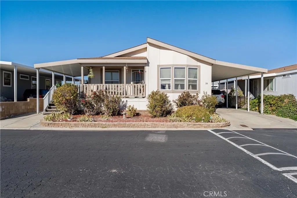 Photo of 1550 20th St, Rosamond, CA 93560 (MLS # SR25271192)