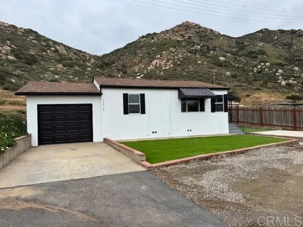 Photo of 13510 Willow Road, Lakeside, CA 92040 (MLS # PTP2601742)