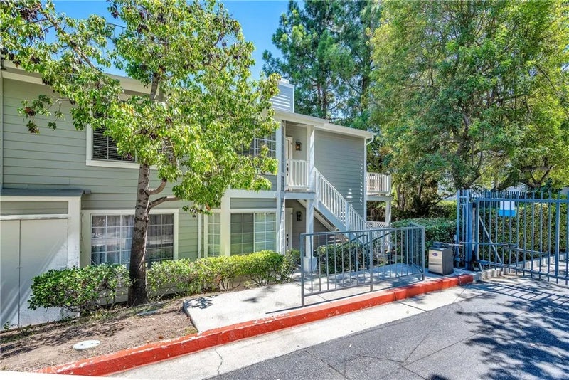 1446 Brett Place 36