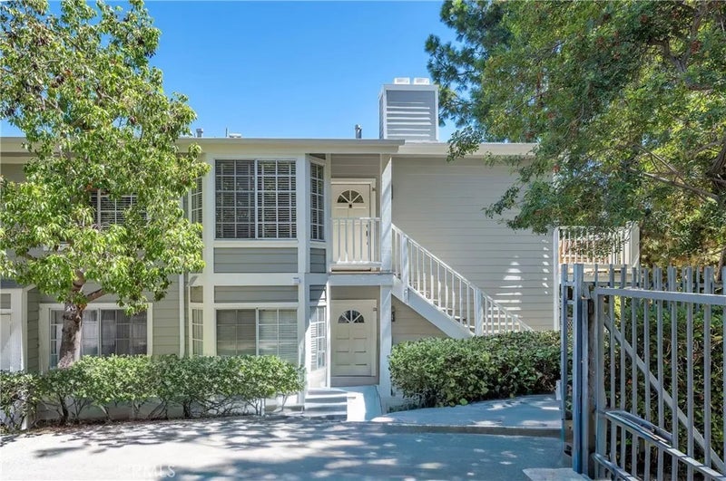 1446 Brett Place 36