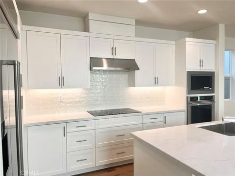 Tiny photo for 337 S Nevada Avenue, Ventura, CA 93004 (MLS # OC25266788)