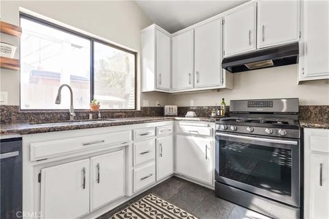 Tiny photo for 924 Moran Court, Paso Robles, CA 93446 (MLS # NS25248626)