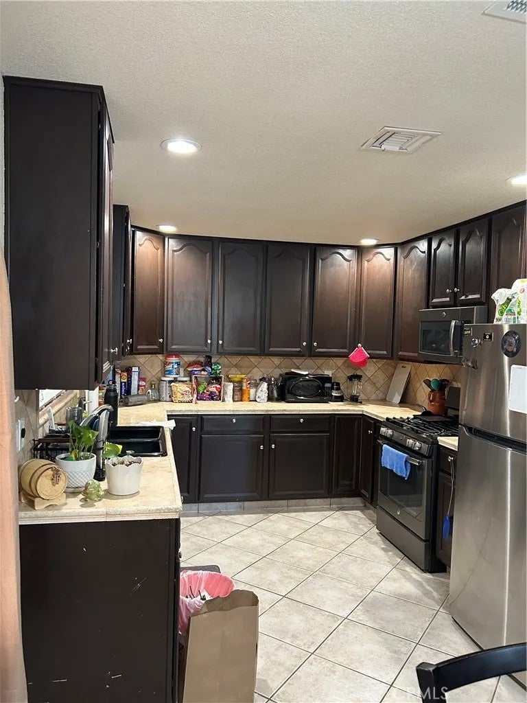 1033 Porter Street