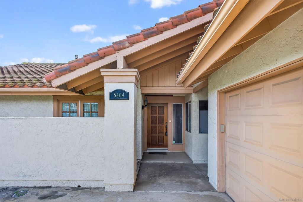Photo of 5404 Mirar Ct, Bonita, CA 91902 (MLS # 2600733)