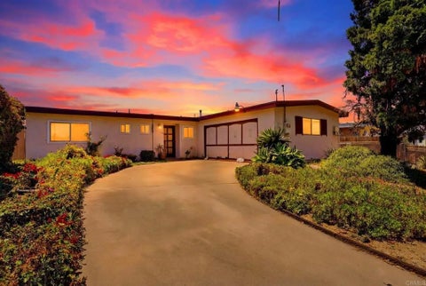 Photo of 444 E Oxford Street, Chula Vista, CA 91911 (MLS # PTP2604492)