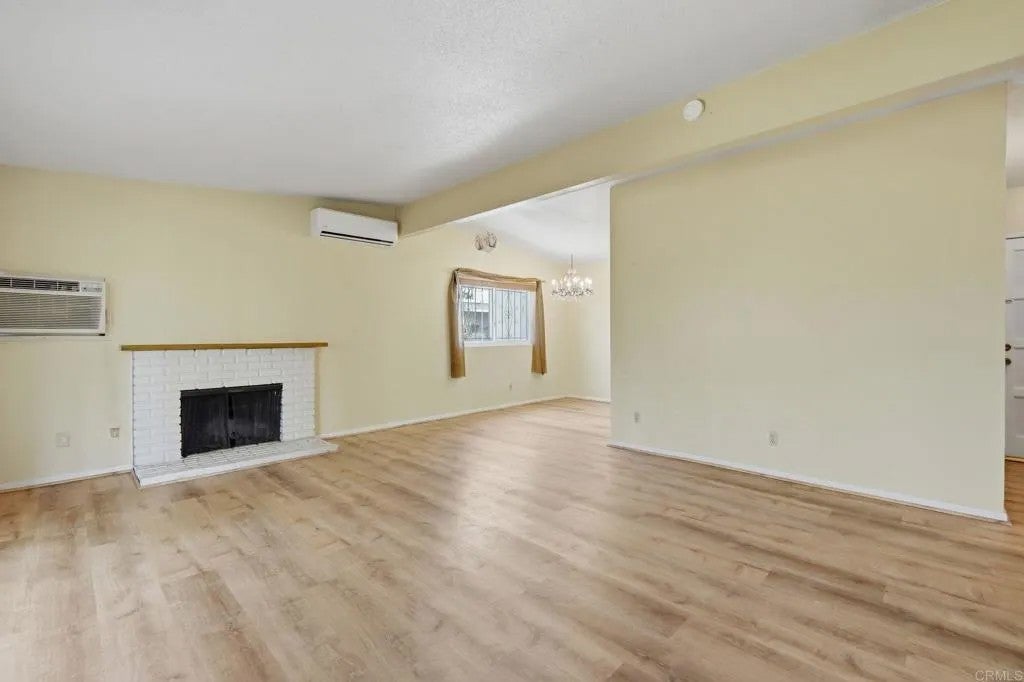 Photo of 444 E Oxford Street, Chula Vista, CA 91911 (MLS # PTP2604492)
