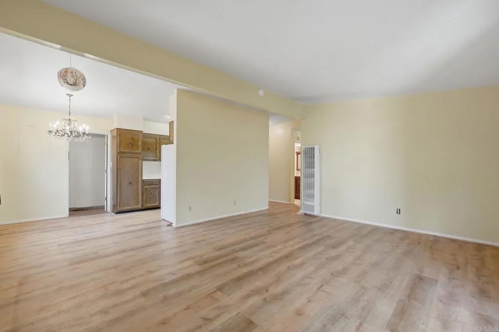 444 E Oxford Street