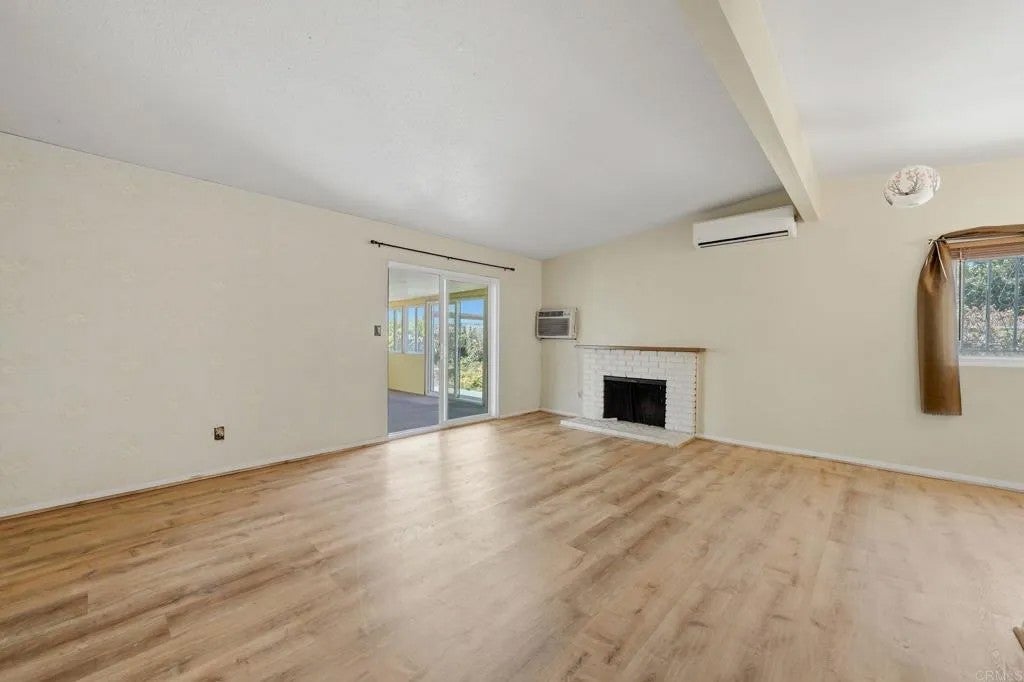Photo of 444 E Oxford Street, Chula Vista, CA 91911 (MLS # PTP2604492)