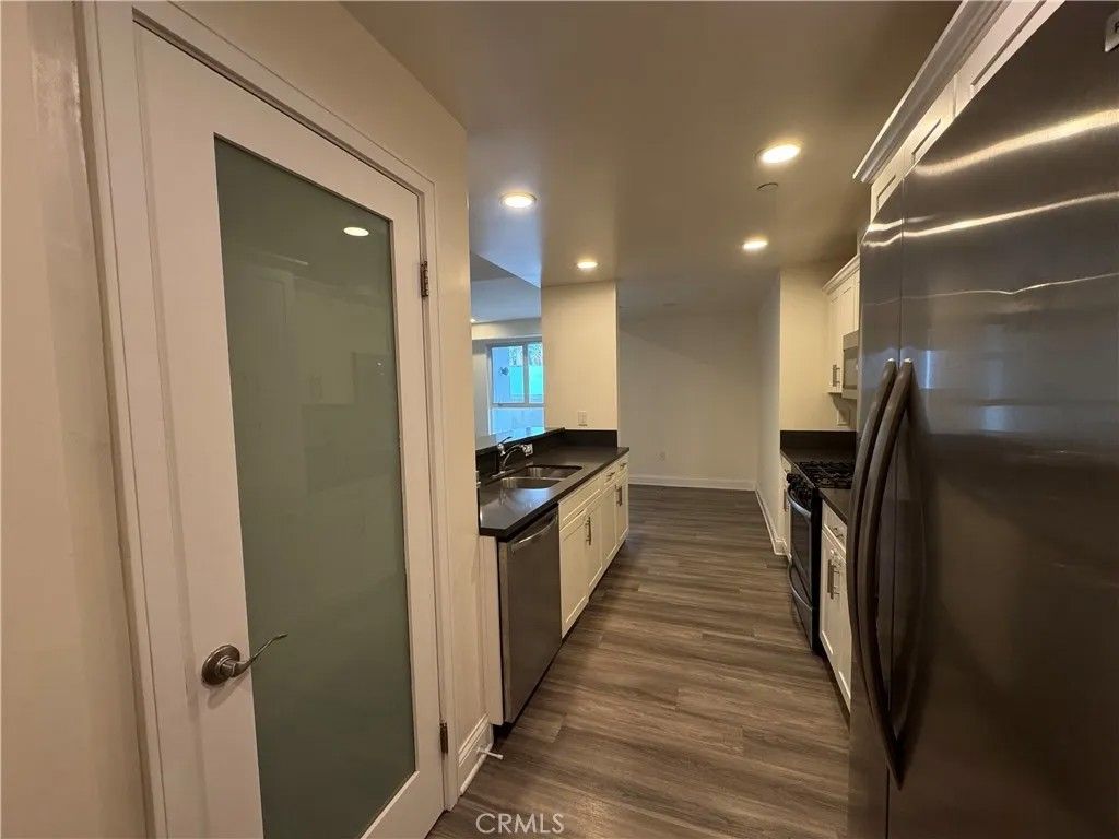 Photo of 14934 Burbank Boulevard #102, Sherman Oaks, CA 91411 (MLS # SR26112685)