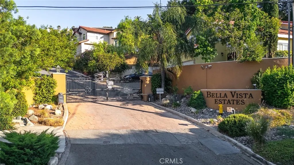 24923 Bella Vista