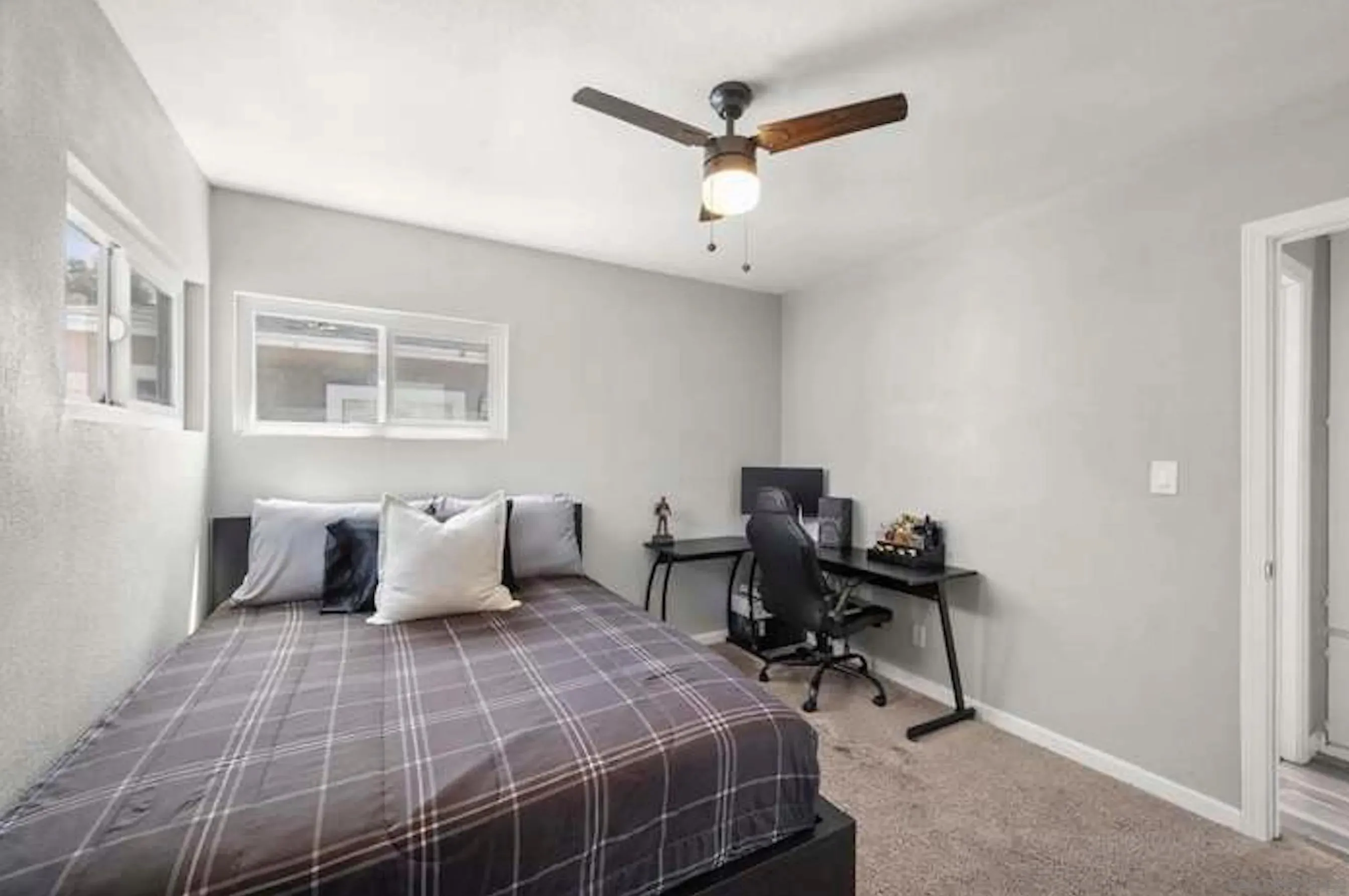 San Diego, California 92114, United States, 5 Bedrooms Bedrooms, ,3 BathroomsBathrooms,Residential,Active,168347