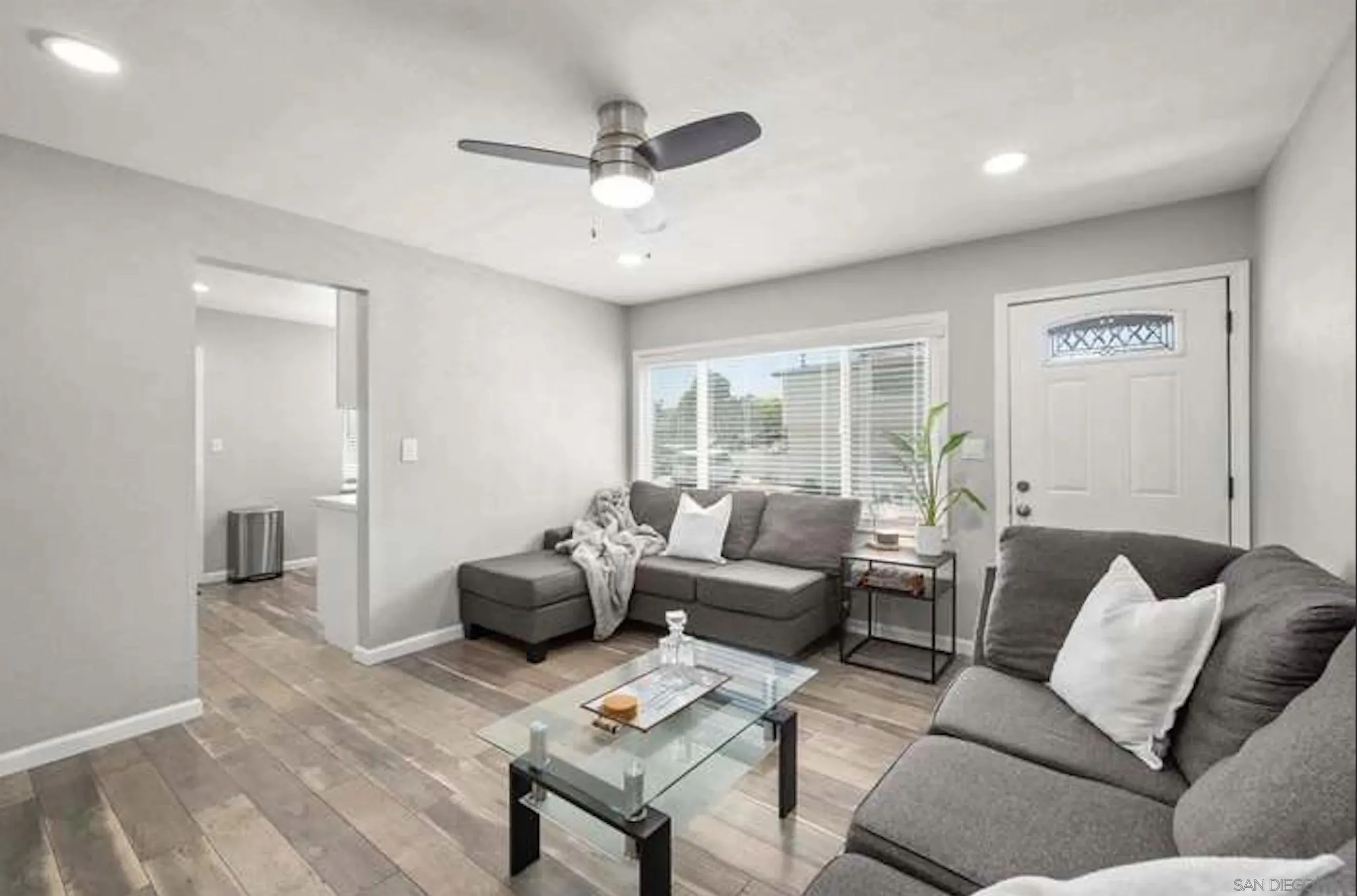 San Diego, California 92114, United States, 5 Bedrooms Bedrooms, ,3 BathroomsBathrooms,Residential,Active,168347