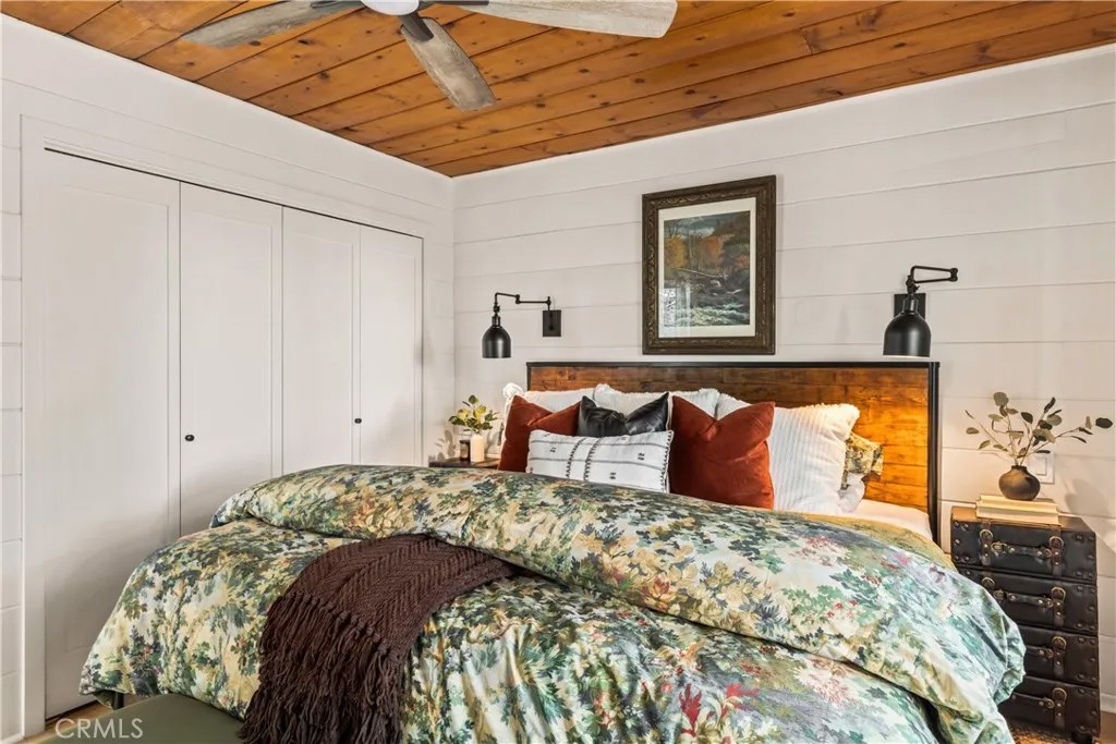 1149 Scenic Wy