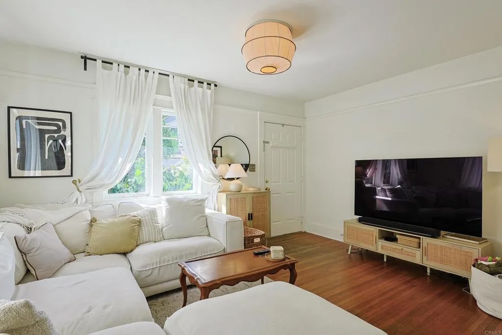 1526 Van Buren Avenue