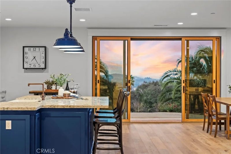 41950 Hacienda Dr