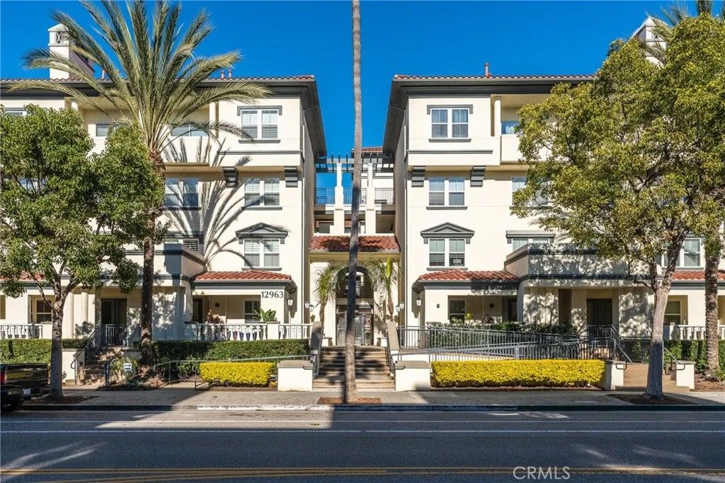Photo of 12963 Runway Road #418, Playa Vista, CA 90094 (MLS # CV26008057)
