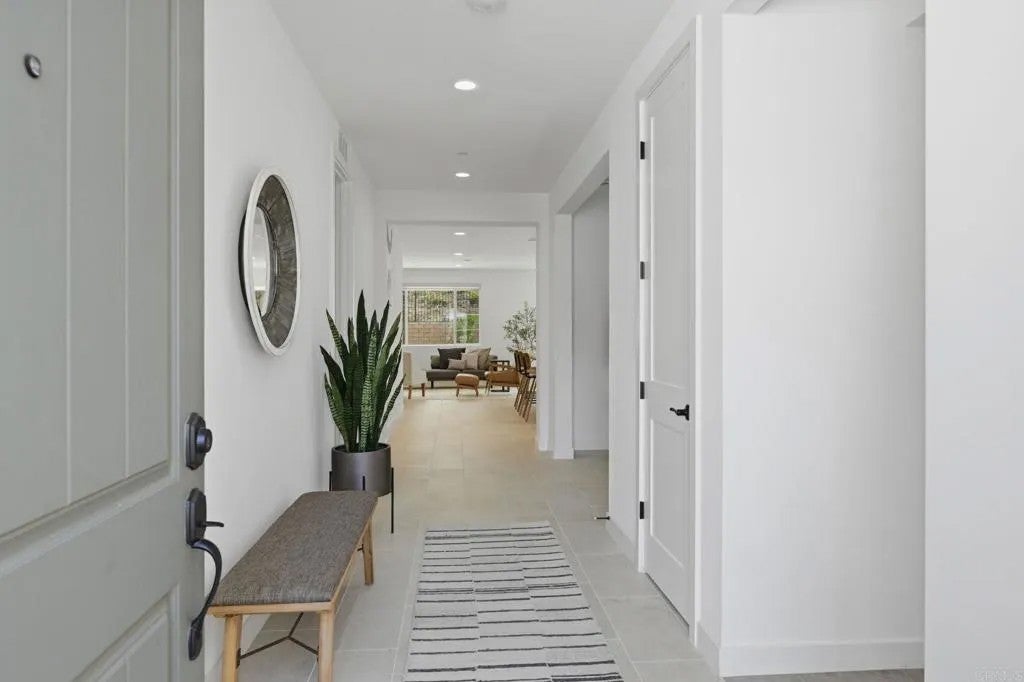2965 Rue De Latour