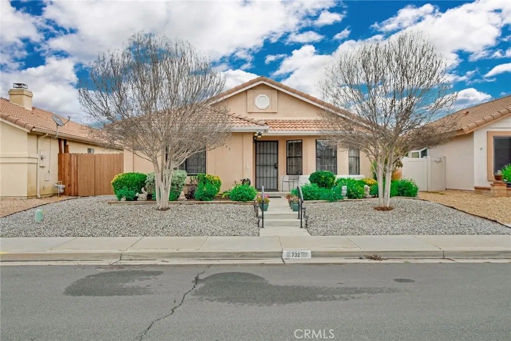 Photo of 732 Alondra Dr, Hemet, CA 92545 (MLS # SW26036513)