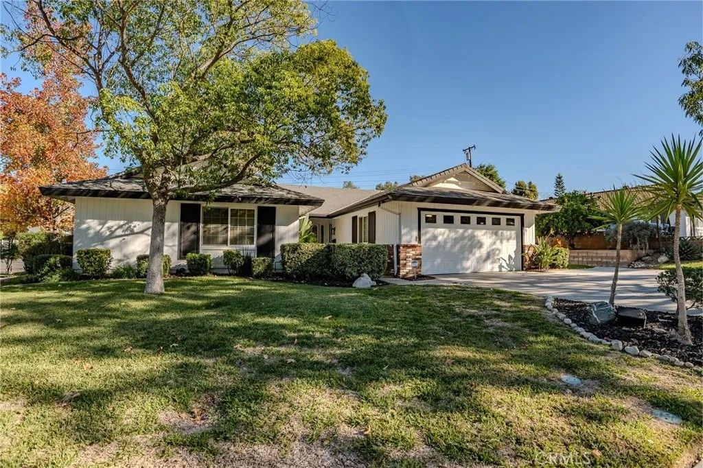 Photo of 6160 Academy Ave, Riverside, CA 92506 (MLS # IV25271610)