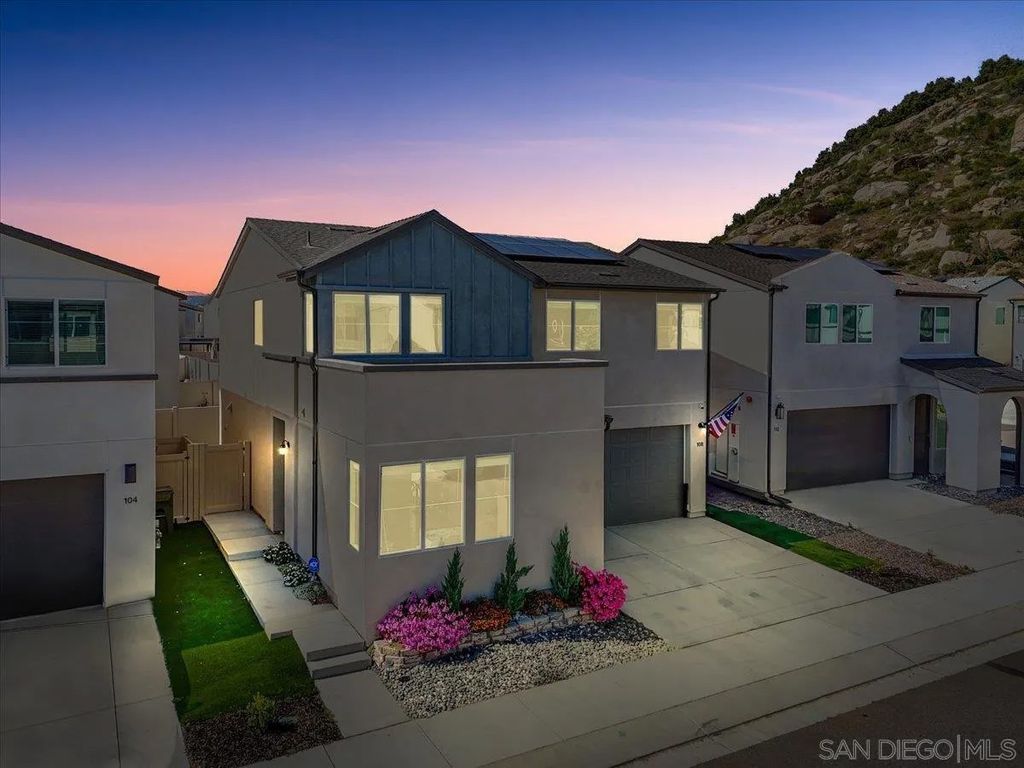 Photo of 108 Lipizzan Ln, Fallbrook, CA 92028 (MLS # 250043205)