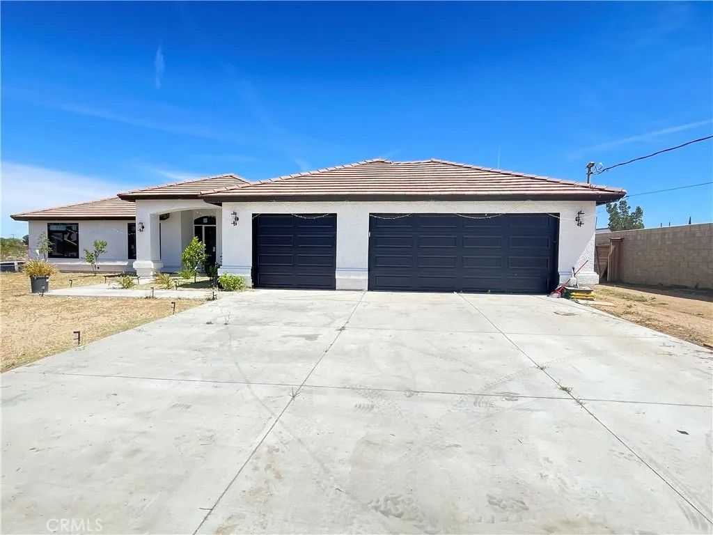 Photo of 11375 4th Ave, Hesperia, CA 92345 (MLS # PW26076218)