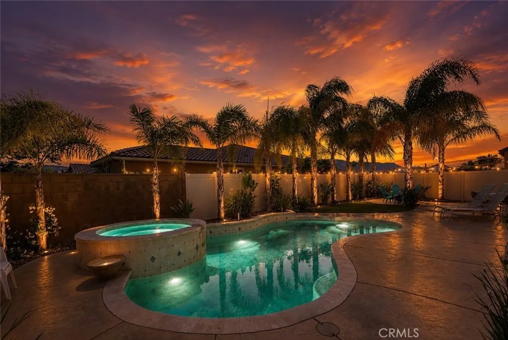 22883 Rolling Brook