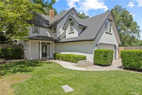Photo of 821 Victorian Park, Chico, CA 95926 (MLS # SN26092884)