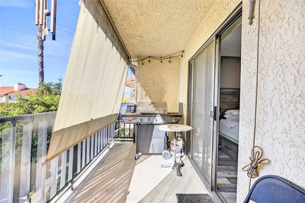 Photo of 25644 Sharp Dr #J, Hemet, CA 92544 (MLS # IV26017403)