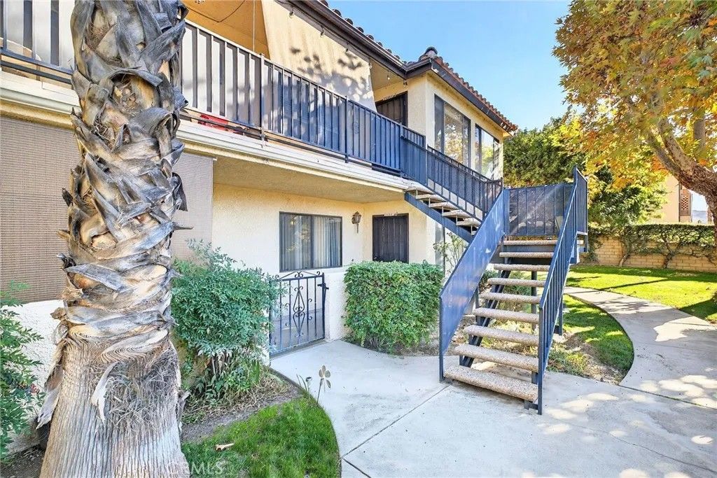 Photo of 25644 Sharp Dr #J, Hemet, CA 92544 (MLS # IV26017403)